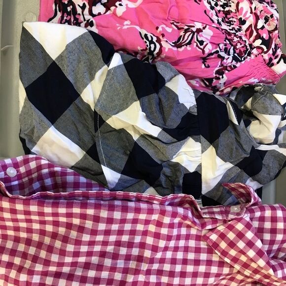 Lot Of 3 Crown & Ivy Women’s Blouse Tops Size Medium - Picture 7 of 11